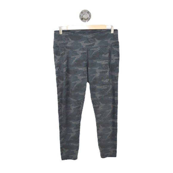 Vuori Camouflage Legging #211-28 - Picture 1 of 3